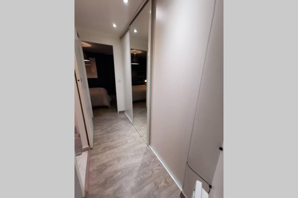 Appartement F2 Cosy Proche De L'Hyper Centre Caen Exterior photo
